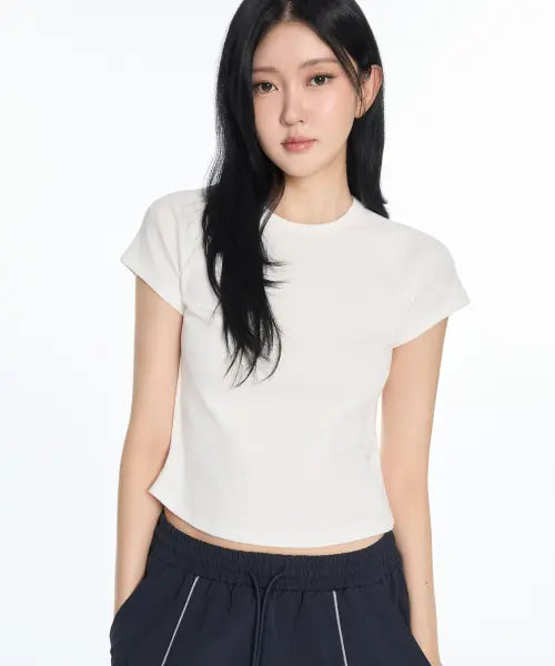 [1993STUDIO] W Basic Raglan Crop Slim T-shirt (3 colors) / W 베이직 라글란 크롭 슬림 티셔츠 (3colors)