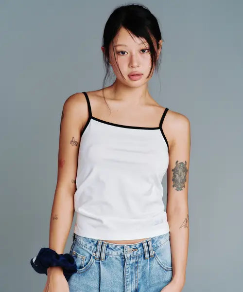 [AMES-WORLDWIDE] CLASSIC SQUARE SLEEVELESS WHITE