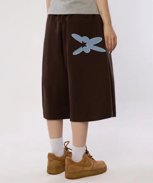 [BOUNDARY] Two-Tuck Classic Logo Backpatch Bermuda Shorts [Brown] / 투턱 클래식로고 백패치 버뮤다 반바지 [브라운]