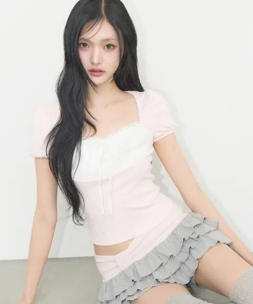 [ILLIGO] ROSY LACE SQUARE-NECK T-SHIRT PINK / 로지 레이스 스퀘어넥 티 핑크