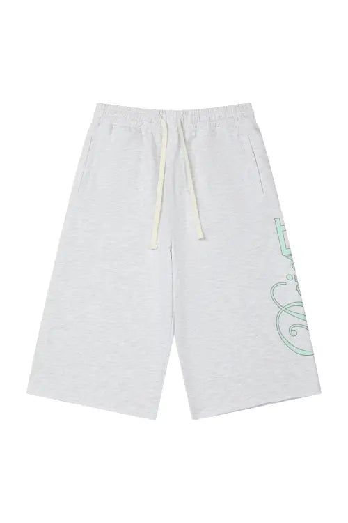 [DEINET] DN SCRIPT SWEAT BERMUDA PANTS IN LIGHT GREY