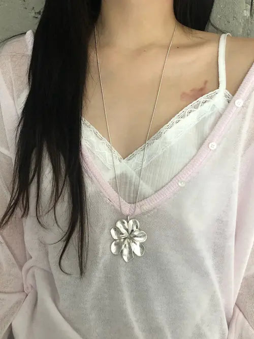 [APOEM] Petal Motion  Drop Necklace