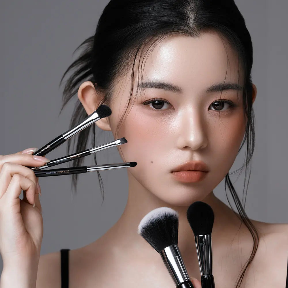[STUDIO17] Studio 17 Portable Makeup Brush Set with Pouch / [전용파우치구성] 스튜디오17 포터블 메이크업 브러쉬 세트 (+파우치 증정)