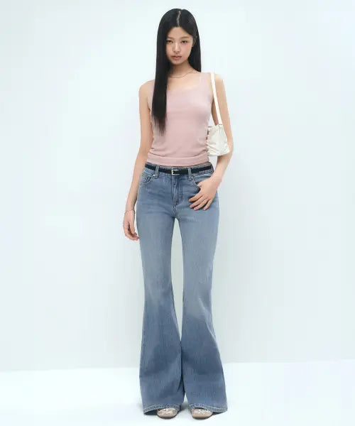 [MUSINSA STANDARD WOMAN] Coolstandard Women's Low Rise Slim Flare Denim Pants [Light Indigo] / [쿨탠다드] 우먼즈 로 라이즈 슬림 플레어 데님 팬츠 [라이트 인디고]