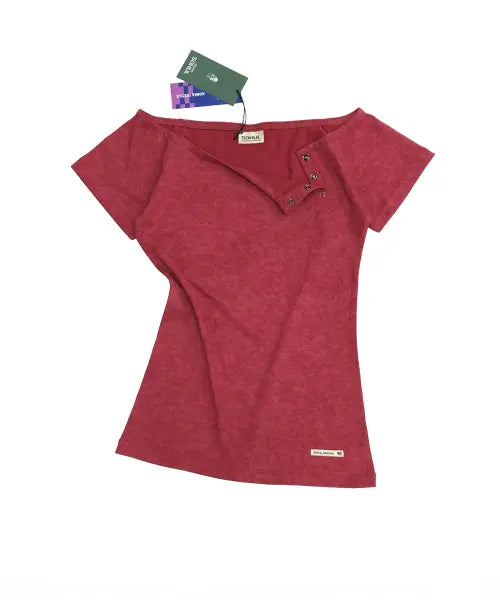 [SOHUL] Mist Off-Shoulder Snap T (Red) / Mist Off-Shoulder Snap T (레드)