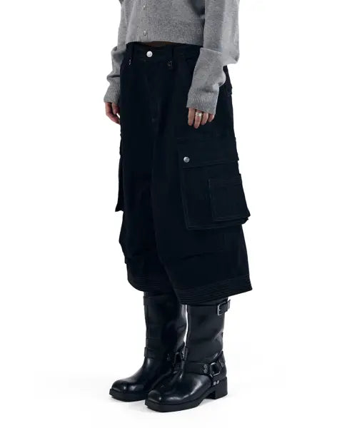 [AAKAM] Knee Pin-Tuck Bermuda Cargo Pants (Black)