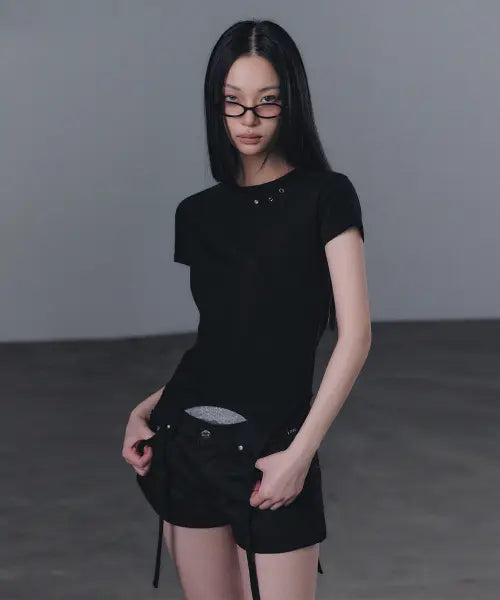 [GROWHIDE] ZAL Eyelet Strap Split Short Sleeve T-Shirt_Black / 즈앨 아일렛 스트랩 트임 반팔 티셔츠_블랙