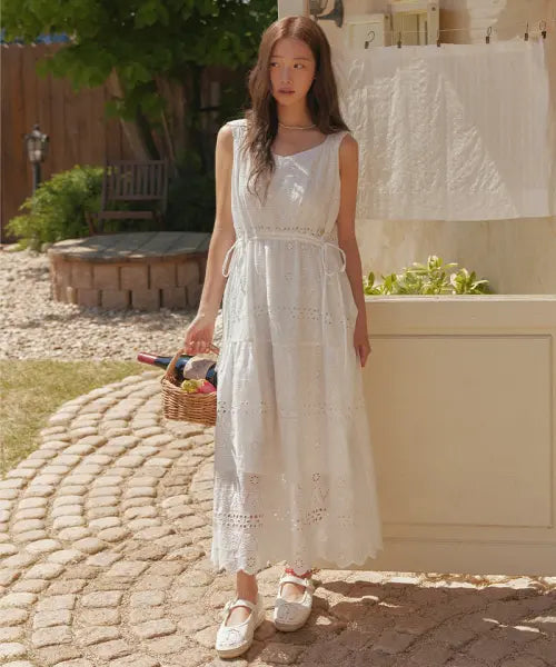 [MARIE CLAIRE] Lace String Sleeveless Long Dress / 레이스 스트링 슬리브리스 롱 원피스(MAGBOP05MWH)
