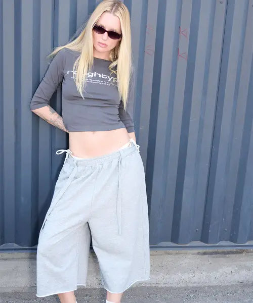 [ROUGHTYPE] Belted Point Bermuda Sweatpants - Gray