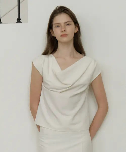[REORG] GIR DRAPE HALF BLOUSE IVORY
