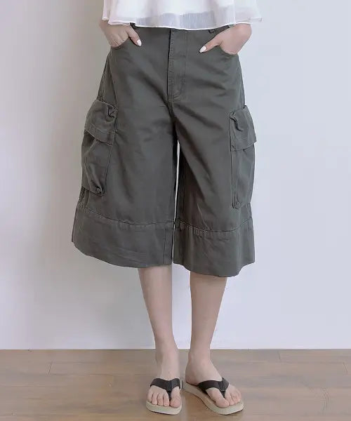 [TETEMOCHI] Khaki Cargo Bermuda Shorts / 카고 버뮤다 팬츠(Khaki)