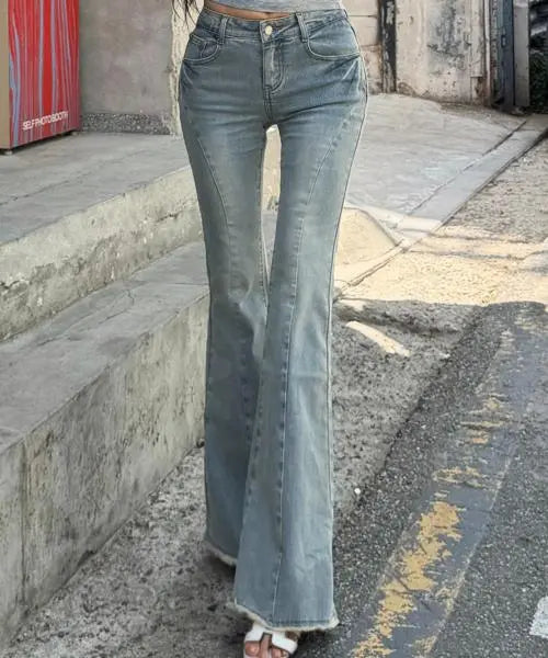 [KINDAME] Hip Volume Up Light Blue Cut Wide Bootcut / 골반볼륨업 연중청 절개 와이드 부츠컷_골반뽕 청바지