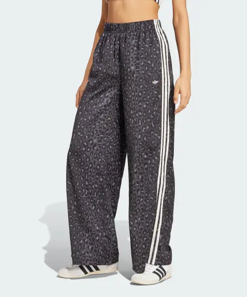 [ADIDAS] Wide Leg Satin Pants - Leopard: Charcoal / 와이드 레그 새틴 팬츠 - 레오파드:차콜 / KA2667