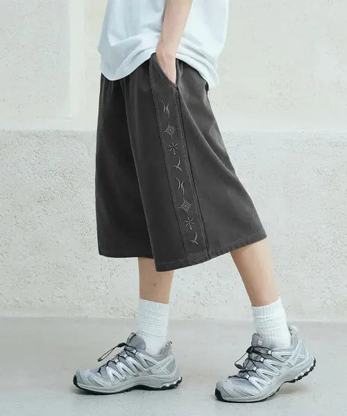 [GAKKAI UNIONS] Embroidered Line Pigment Bermuda Shorts Charcoal / 자수 라인 피그먼트 버뮤다 팬츠 차콜