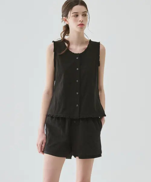 [DRAWFIT WOMEN] SCOOP NECK FRILLED SLEEVELESS BLOUSE [BLACK] / 스쿱넥 프릴 슬리브리스 블라우스 [BLACK]