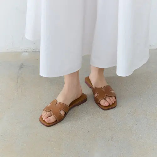 [ALDO] Issandal Flat Sandals - Medium Brown ADE1D014FZ210 / 잇샌달 플랫 샌들 - 미디엄 브라운 ADE1D014FZ210