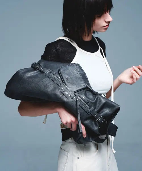 [DEINET] STUD DETAIL POINT POCKET BAG IN GREY