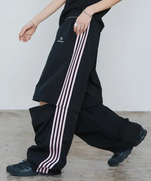 [D.XO.H] Knee Zipper Wide Nylon Track Pants Black/Light Pink / 무릎 지퍼 와이드 나일론 트랙팬츠 블랙/라이트핑크