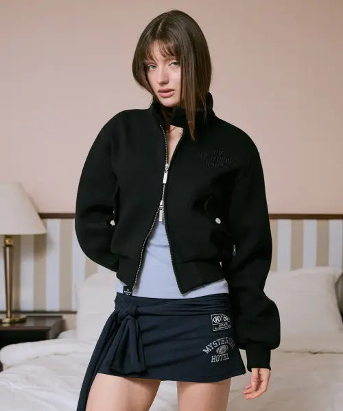 [THE MYSTERIOUS HOTEL] CROPPED BOMBER JK [BLACK]