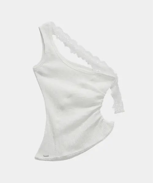 [ETRE AU SOMMET] Lace One-Shoulder Shirring Top (White)