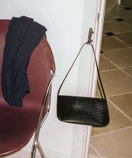 [108POUND] Slim Shoulder Bag_Lizard