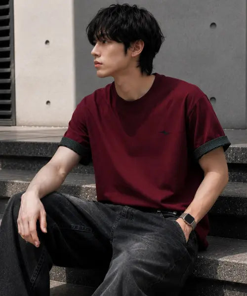 [GHOST REPUBLIC] Cropped Stripe Colorblock Roll-Sleeve T-Shirt GT-392_Burgundy / 크롭 스트라이프 배색 롤업 반팔티 GT-392_버건디