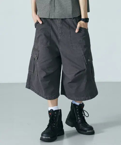[LXT] Washed Cotton Wide Cargo Bermuda Shorts [Charcoal] / 워시드 코튼 와이드 카고 버뮤다 팬츠 [차콜]