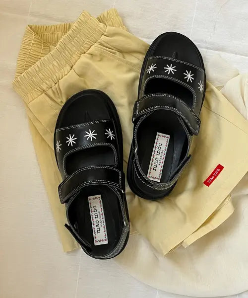 [MAC MOC] Wonder Casual Platform Embroidery Velcro Sandals (5cm) / Wonder 원더 캐쥬얼 플랫폼 꽃자수 벨크로 샌들 (5cm)