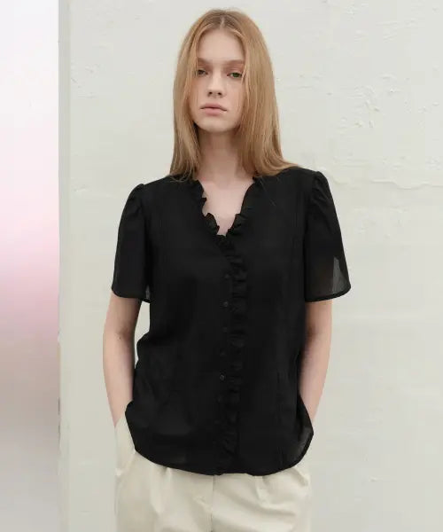 [LEVAR] French Ruffle Blouse - Black