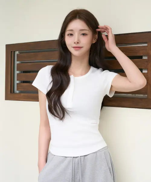 [1993STUDIO] W Basic Henly Neck T-Shirt (3 Colors) / W 베이직 헨리넥 티셔츠 (3colors)
