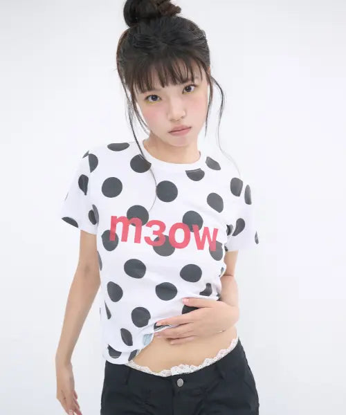[ITZAVIBE] M3OW SLIM DOT T SHIRT