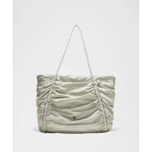 [LULULEMON] Lucid Tote Bag 24L MHAZ SLVR / 루시드 토트백 24L  MHAZ SLVR
