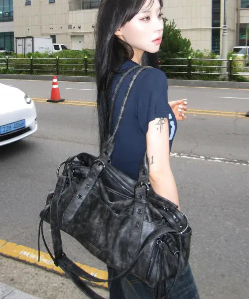 [MIMTHEWARDROBE] Meme The X Haena Cheeky Motor Bag / [밈더 X 해나] Cheeky Motor Bag
