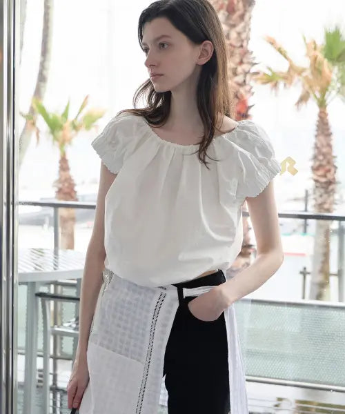 [LEVAR] Crispy Volume Cropped Blouse - Off White