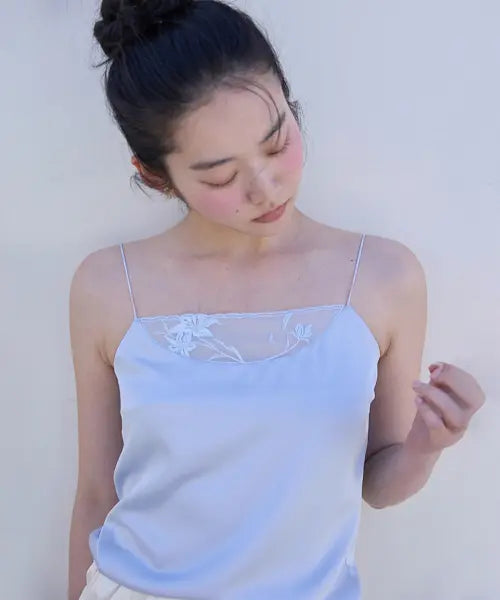 [MICHIKO LONDON KOSHINO] Embroidery Satin Sleeveless Pale blue / 자수 새틴 슬리브리스 페일 블루
