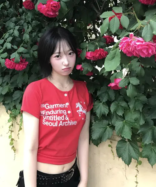 [UNTITLED SEOUL] UNICORN HERNY NECK CROP SHORT SLEEVE RED / 유니콘 헨리넥 크롭 반팔 레드