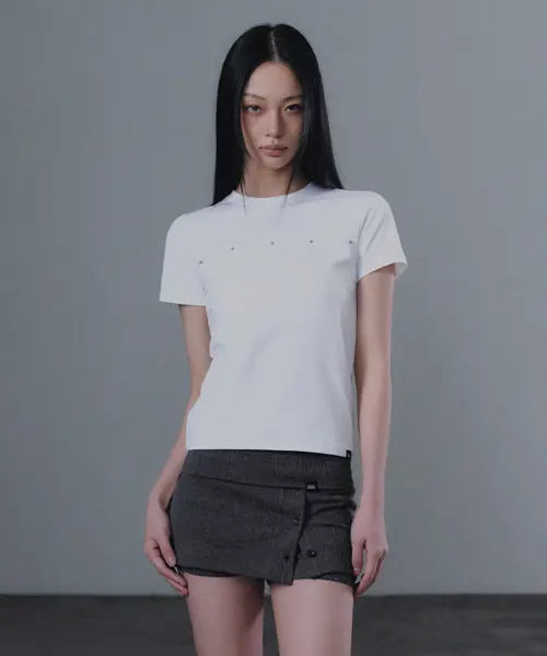 [GROWHIDE] HIDDEN Cutout Stud Short Sleeve T-Shirt_Ivory / 힐든 절개 스터드 반팔 티셔츠_아이보리