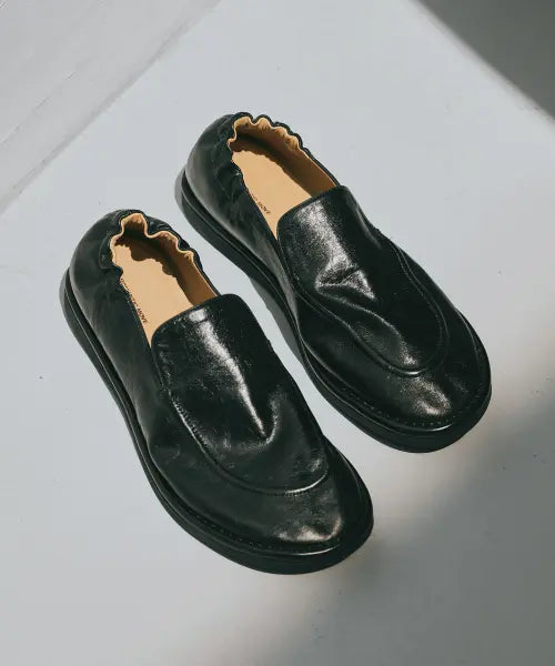 [ROMANTIC MOVE] Gant Leather Slip-on R26M777 (Cracked Black) / 간트 레더 슬립온 R26M777 (크랙블랙)