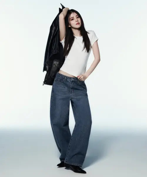 [MUSINSA STANDARD WOMAN] Women's Essential Curved Denim Pants [Medium Indigo] / 우먼즈 에센셜 커브드 데님 팬츠 [미디엄 인디고]