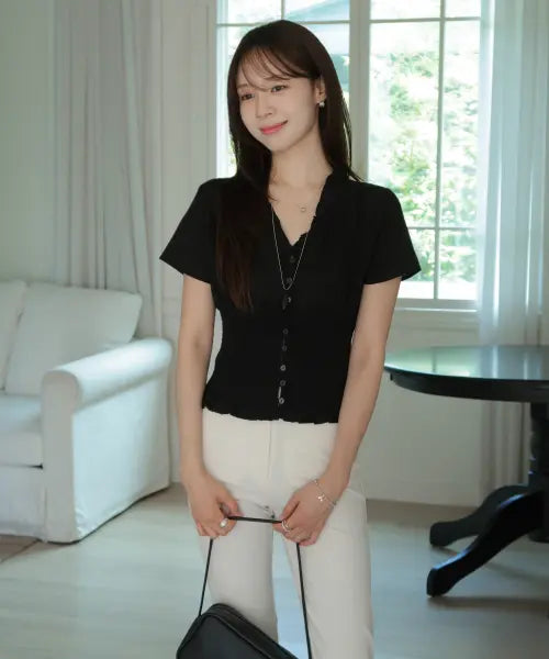 [URAGO] Smocked frill blouse_Black