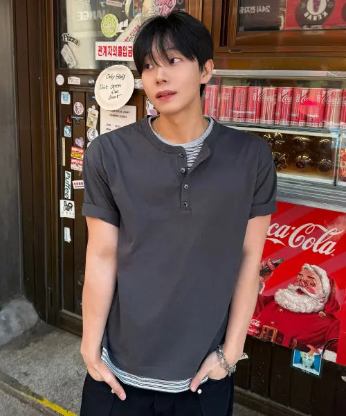 [KIIMUIR] Striped Layered Henley Neck Short-Sleeve T-Shirt_Charcoal / [크롭] 스트라이프 레이어드 헨리넥 반팔 티셔츠_차콜