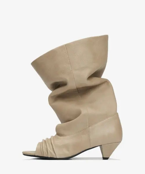 [IHCNIK] 101 slouchy open toe boots / ivory
