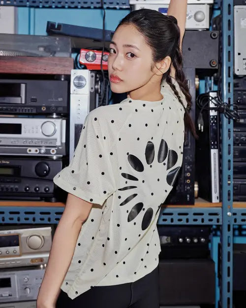 [CONTENTMENT] Signature Dot Logo Tee W Ivory