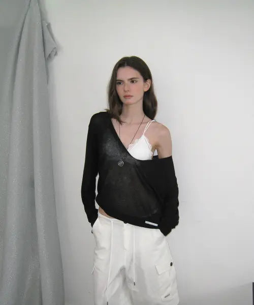 [APPAREL ARCHIVE] Pento summer deep v-neck knit - Black