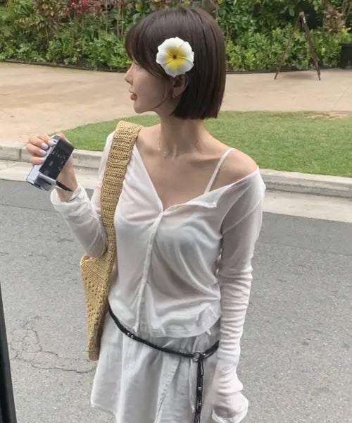 [SOMEWHEREBUTTER] New Lovey Button Cardigan - Ivory