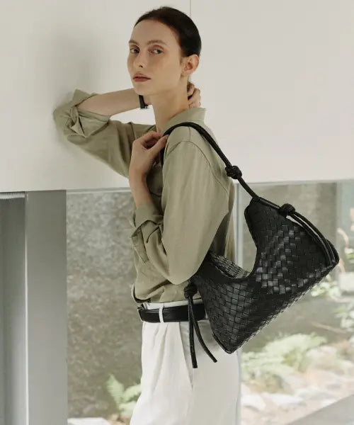 [MOREMORR] NODI BAG _ weaving black / NODI BAG _ weaving black 위빙백