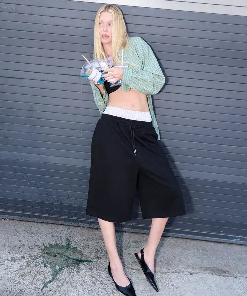 [ROUGHTYPE] Stripe Double Layered Bermuda Sweatpants - Black