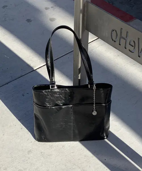[SOMEWHEREBUTTER] Pocket Toast Shoulder Bag - Black