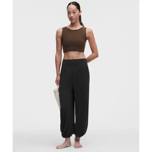 [LULULEMON] Nulu Cinched Hem Drapey Pants / Nulu 신치 헴 드레이피 팬츠 *아시아 핏  BLK