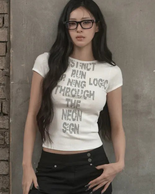 [KHAKIPOINT] Instinct Graphic Top (ivory)